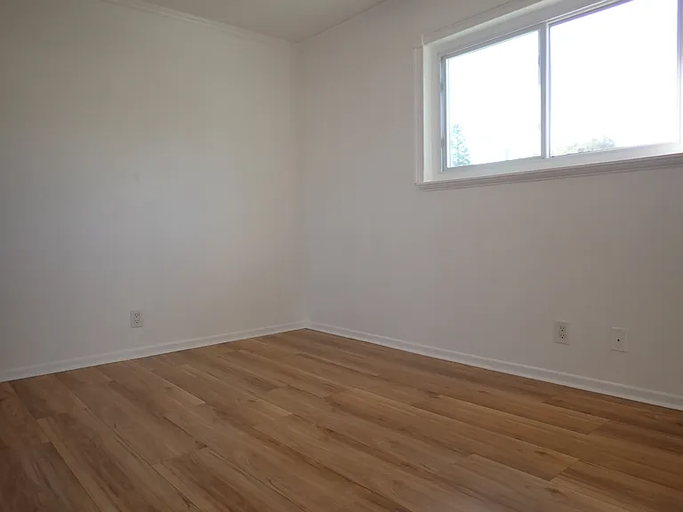 10156 Holburn Dr — Photo 22