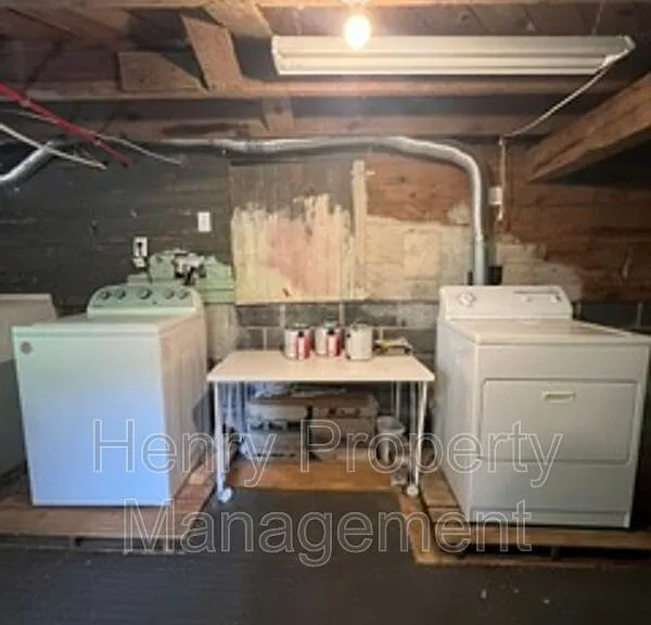 309 Williams St — Photo 30
