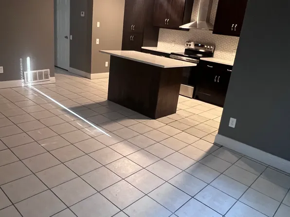 1038 N Riverside Dr APT B, Fort Worth, TX 76111