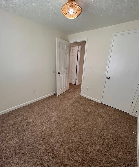 122 Hillwood Ct — Photo 13