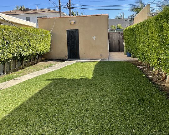 2nd image of 2306 W 79th St