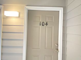 1385 S Donahue Dr APT 4-104, Auburn, AL 36832