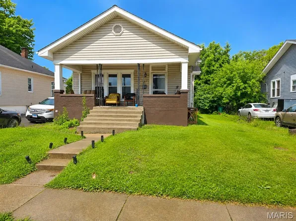 727 N 38th St, East Saint Louis, IL 62205