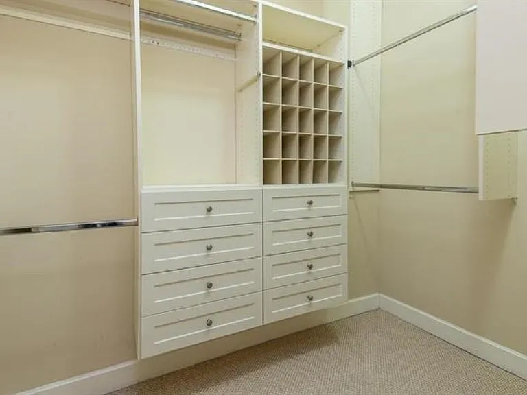 648 Riverside Dr #319 — Photo 9