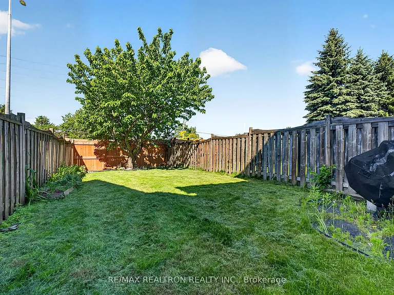 8 Toscana Dr — Photo 22