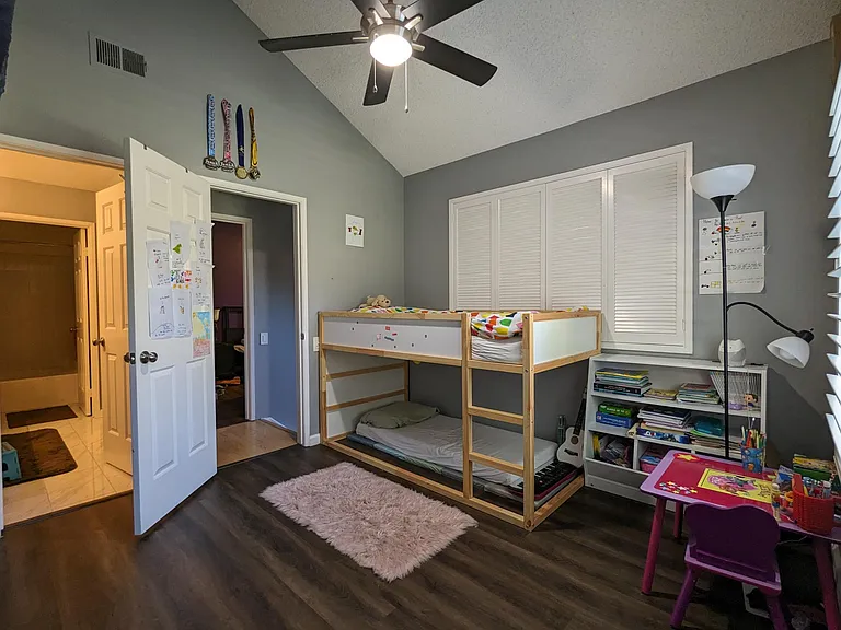 2585 Yerba Bank Ct — Photo 3