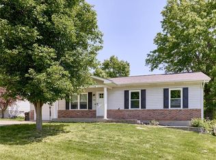 1045 Magnolia Ct, Troy, MO 63379