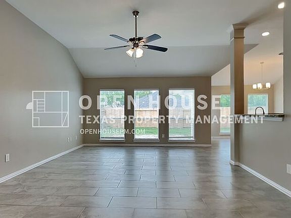 3rd image of 3607 Kennedy Dr
