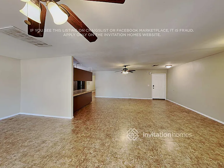 5849 N 62nd Dr — Photo 4