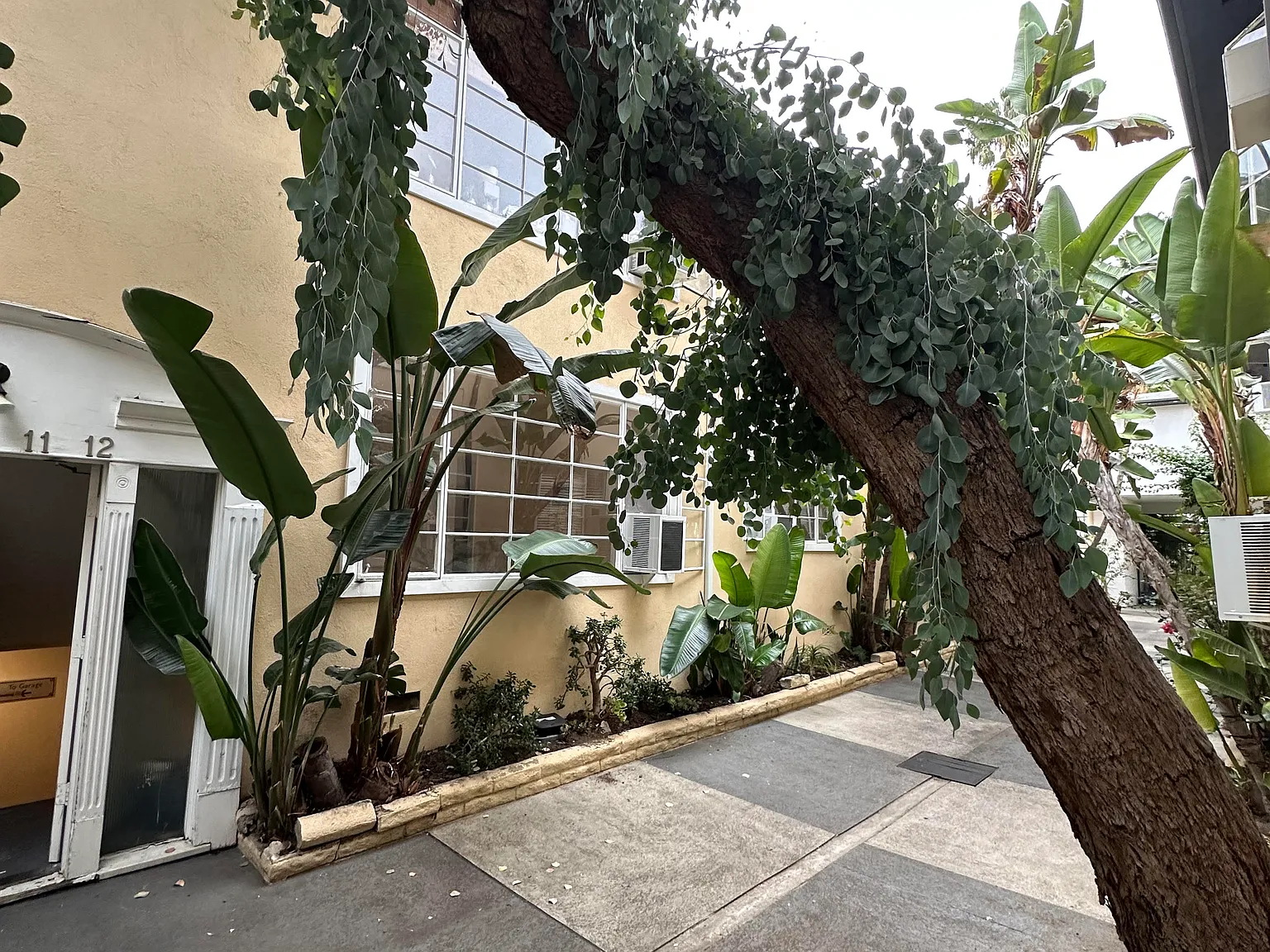 1 bed, 700 sqft, $2,495 — Photo 2