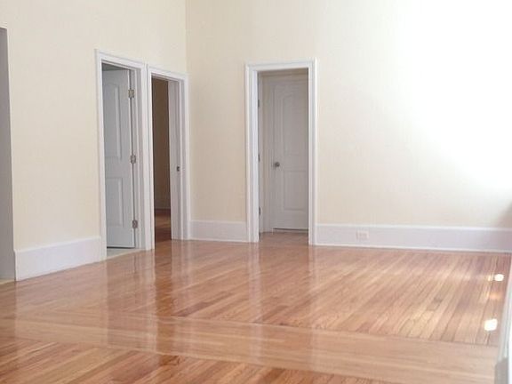 2nd image of 821 Park Ave #2Z