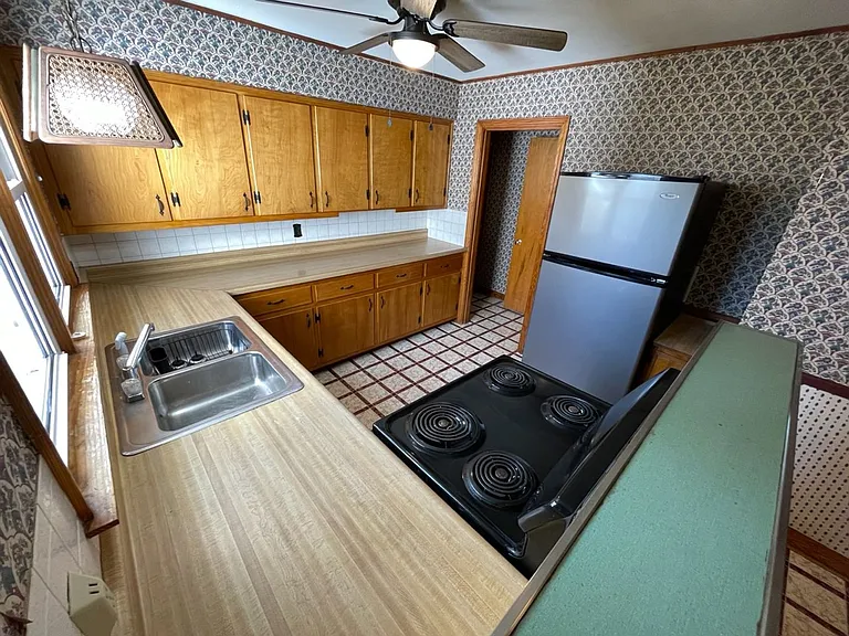 325 Webbmont Cir — Photo 7