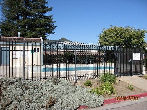 3rd image of 180 Harbor Oaks Cir