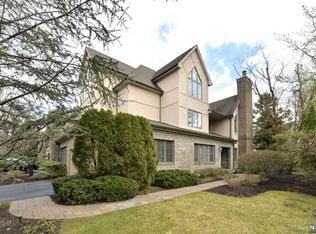 245 Bearwoods Rd, Park Ridge, NJ 07656