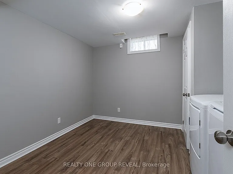 48 Patrick Dr — Photo 9