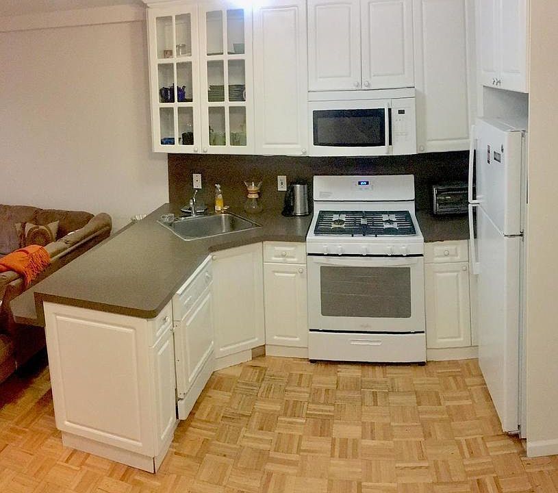 1st image of 162 Huntington St APT 3