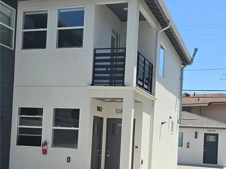 10824 Long Beach Blvd — Photo 1