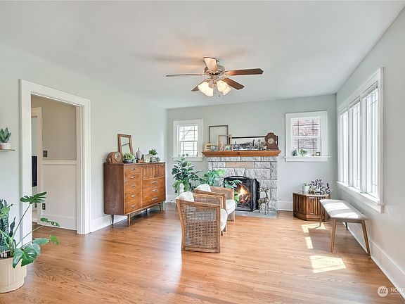 5th image of 3011 N 12th Street