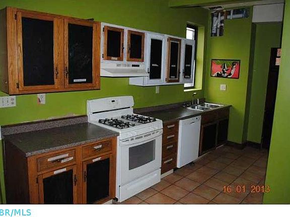 4th image of 1544 Hawthorne Ave