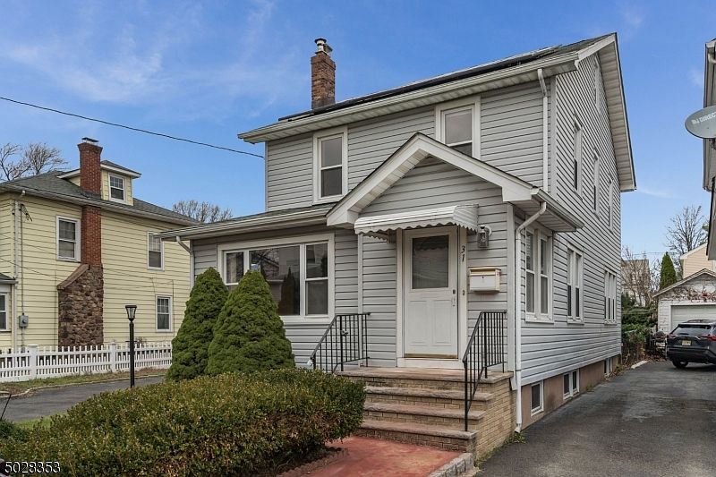 1st image of 31 Farrandale Ave