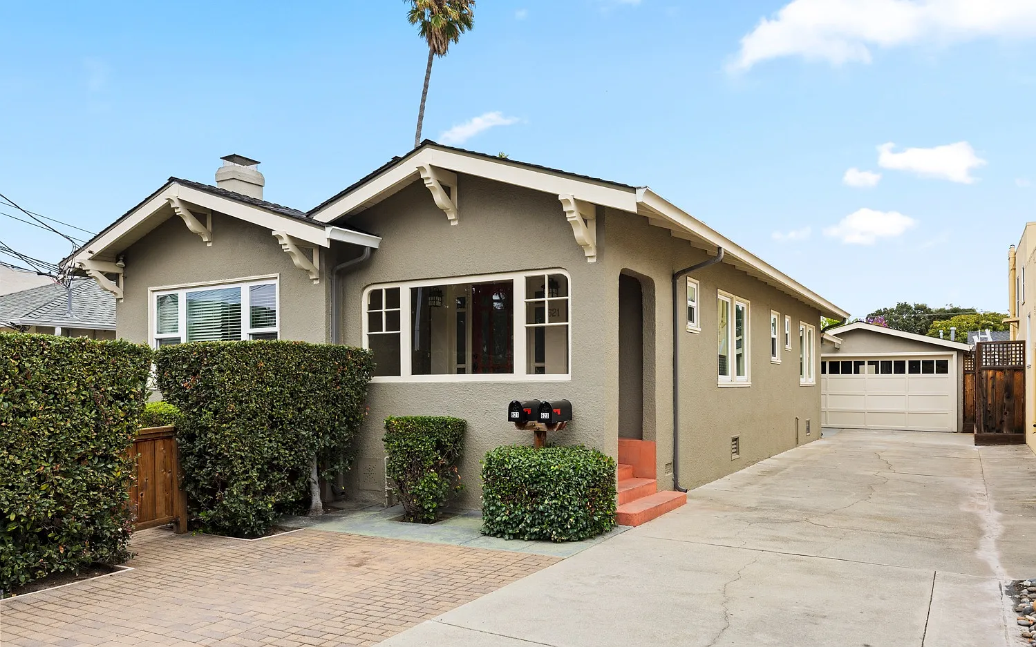 1 bed, $3,995 — Photo 1