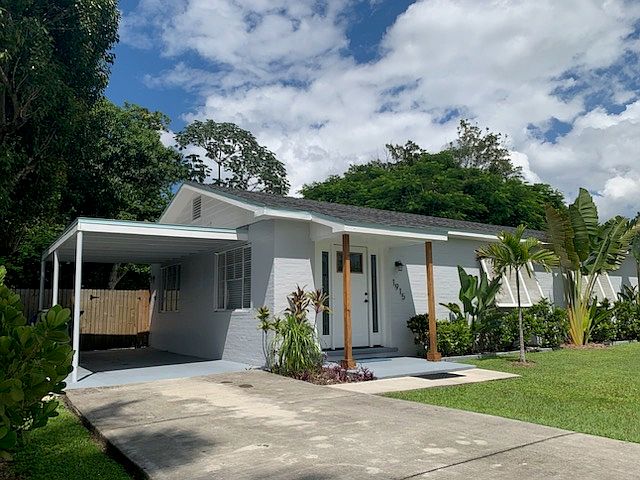 1st image of 1915 Llewellyn Dr