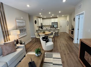 28311 Bradford Ln, Monroe Township, NJ 08831