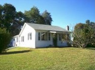 260 State Line Rd, Narrows, VA 24124