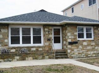 223 N 8th St, Brigantine, NJ 08203