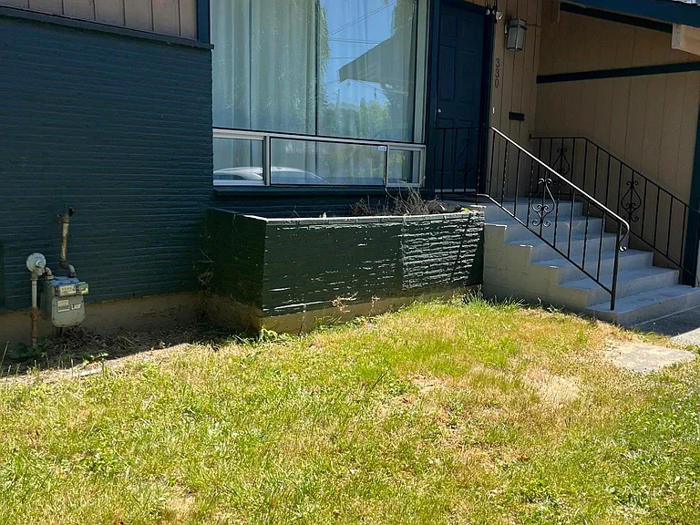 330 32nd Ave E — Photo 15