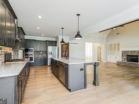 2nd image of 71 Derby Dr