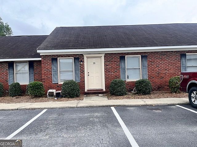 1st image of 140 Lanier Dr #55