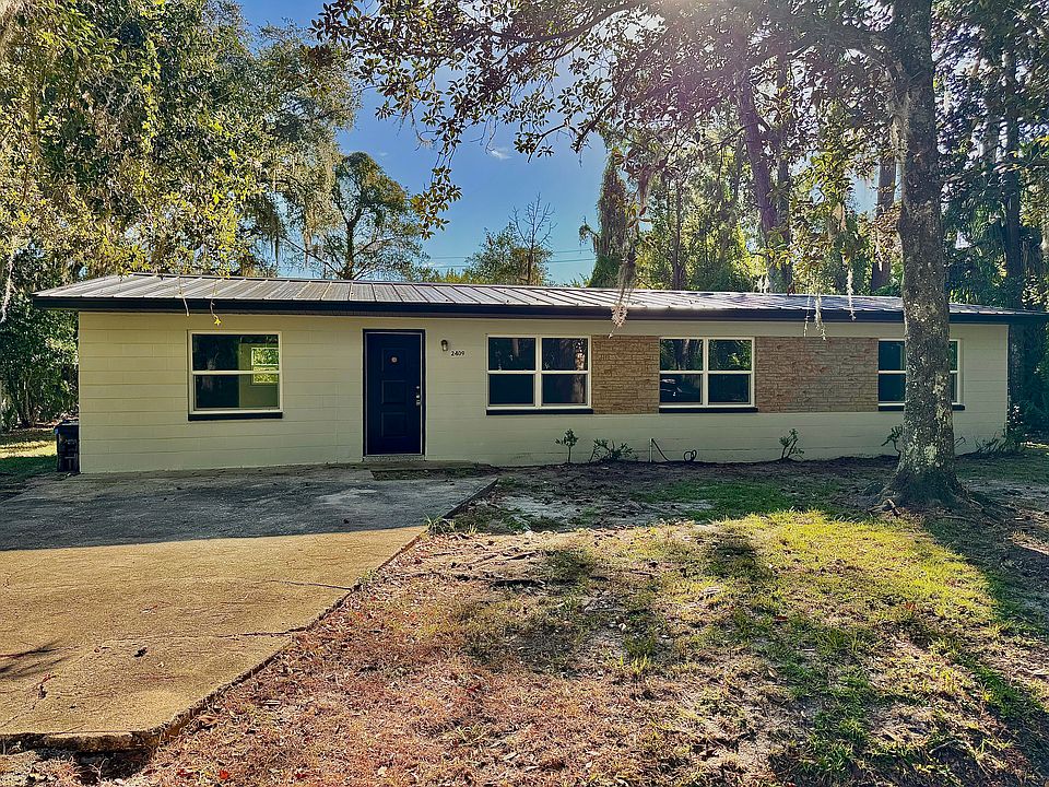 1st image of 2409 SE 12th St