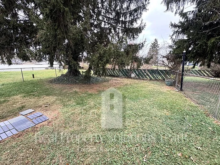 5880 Saranac Dr — Photo 22