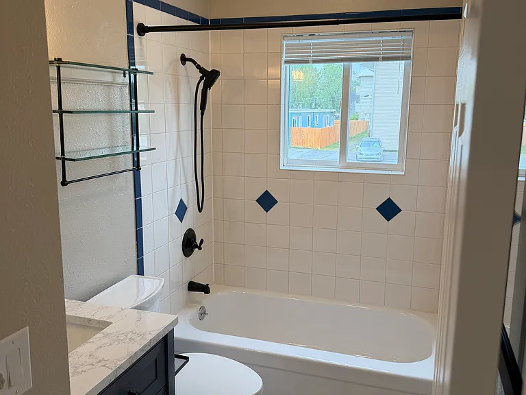 240 W 33rd Ave #1 — Photo 23