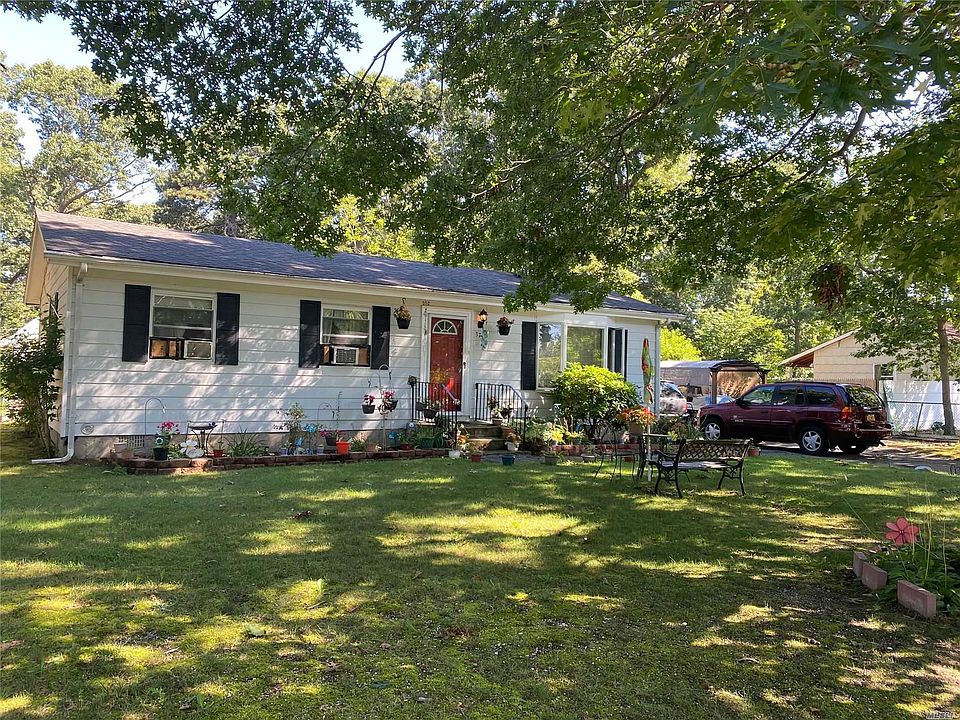 1st image of 37 Norwood Dr