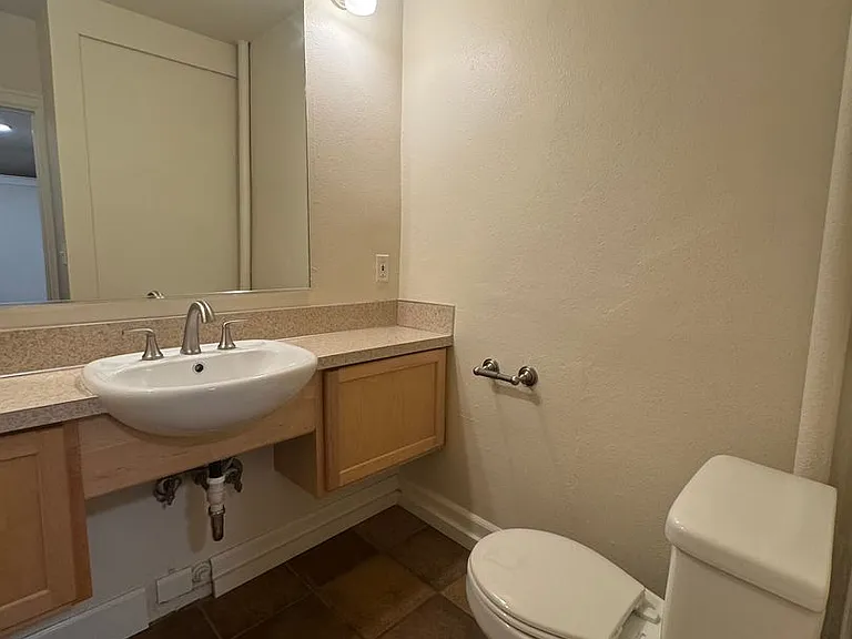 Littlefield Apartments — Photo 12