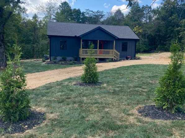 2015 Oak St, Signal Mountain, TN 37377