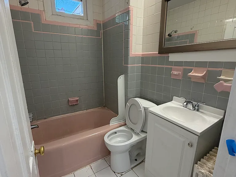 464 Genesee St #1 — Photo 1