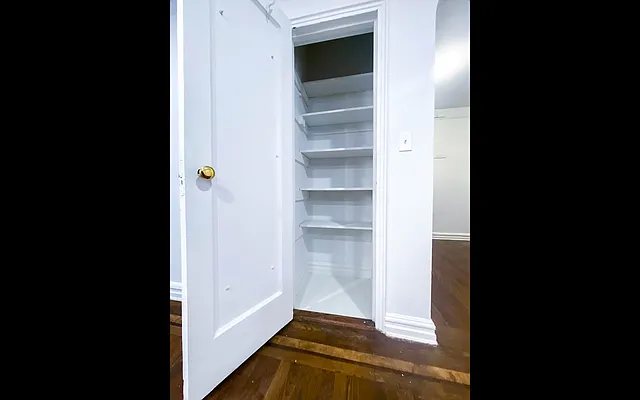 Rented by Voro New York | media 47