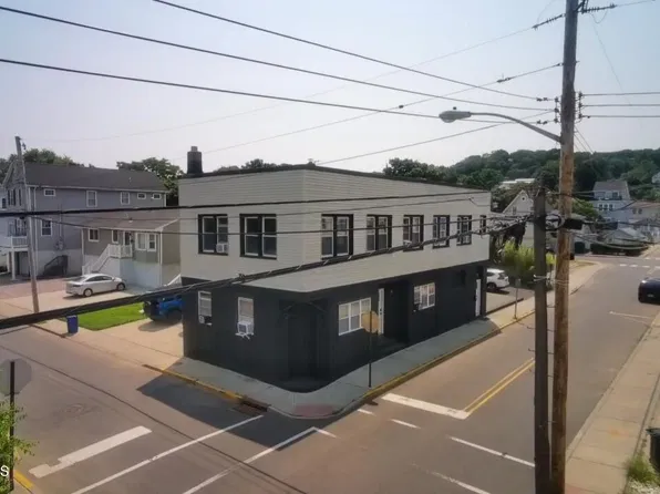 35 4th Street, Highlands, NJ 07732