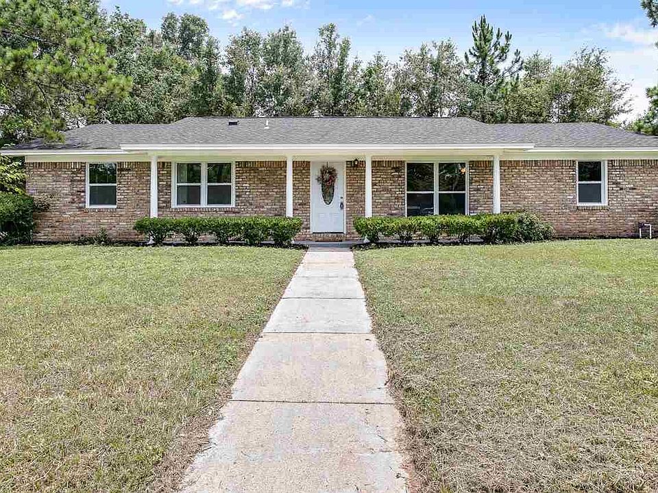 1st image of 3925 Cherry Laurel Dr