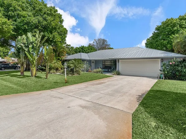 5200 Paleo Pines Cir, Fort Pierce, FL 34951