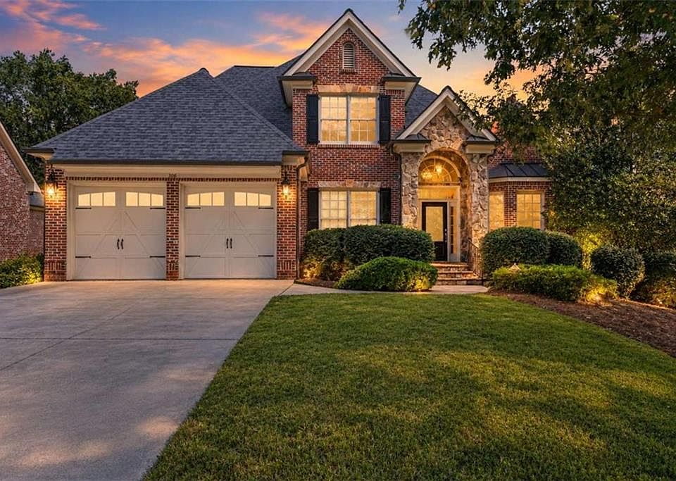 1st image of 306 Vinings Walk