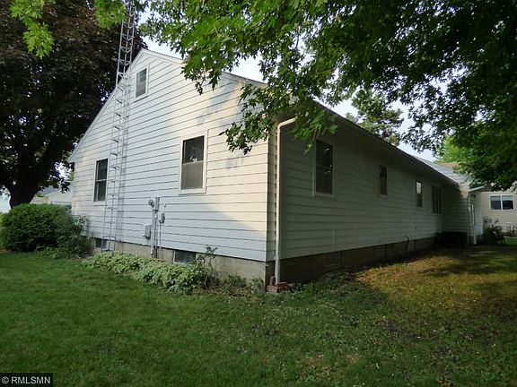3rd image of 405 W 4th St