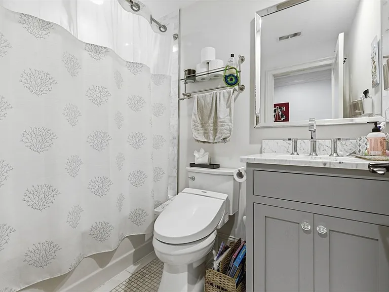 44 Evergreen St #3 — Photo 17