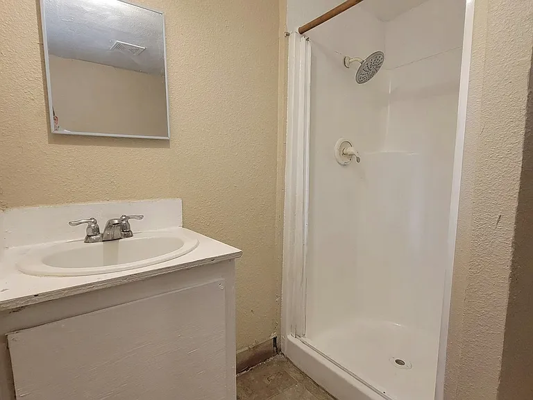607 Gulf St — Photo 12