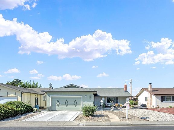 2nd image of 112 Carlsbad Cir