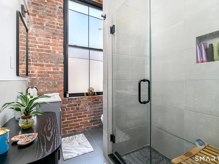 10 Commerce St #3F — Photo 9