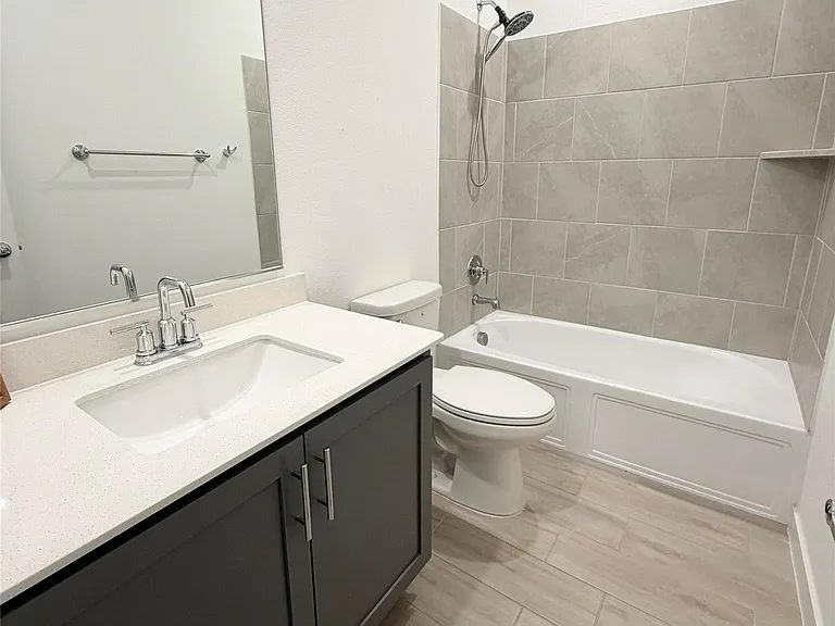 541 Breeds Hill Rd — Photo 14
